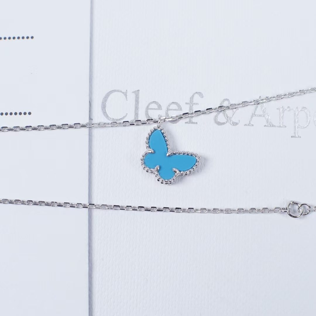 Van Cleef & Arpels Necklace view 6