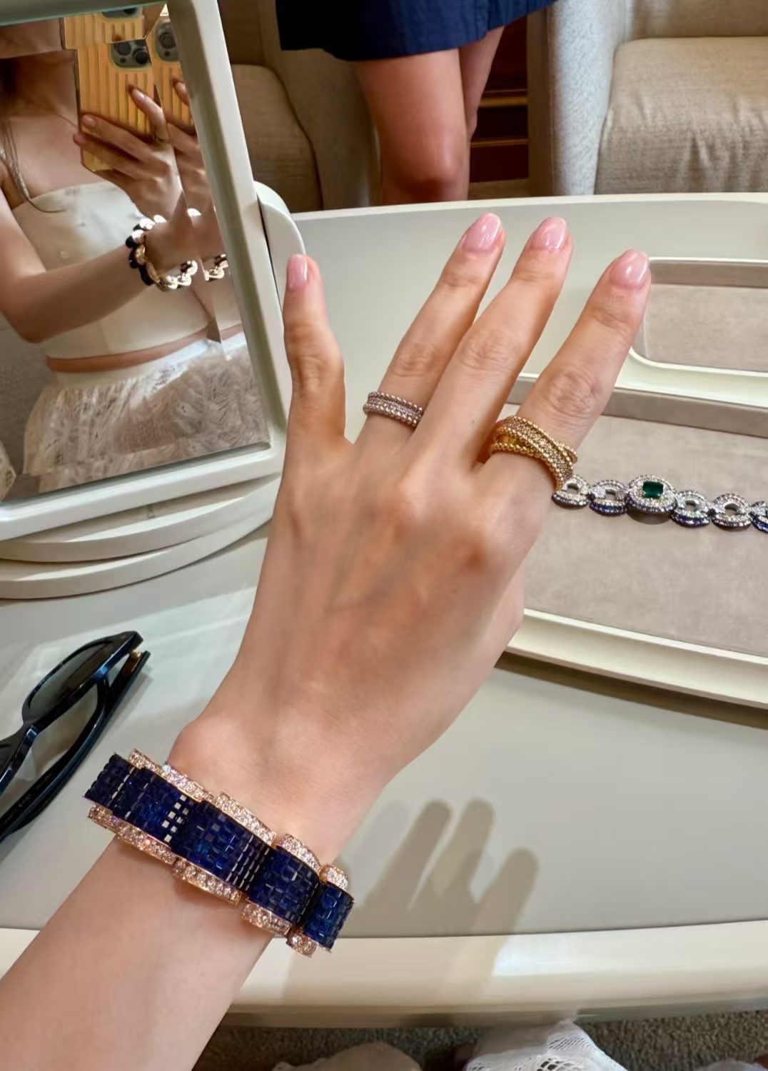 Van Cleef & Arpels Ring view 1