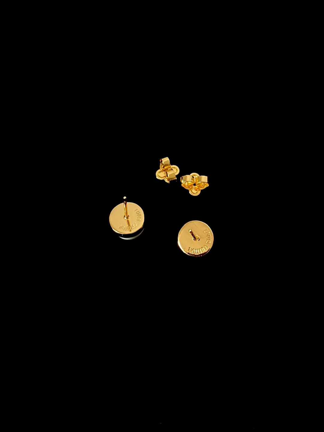 Louis Vuitton Earrings view 4