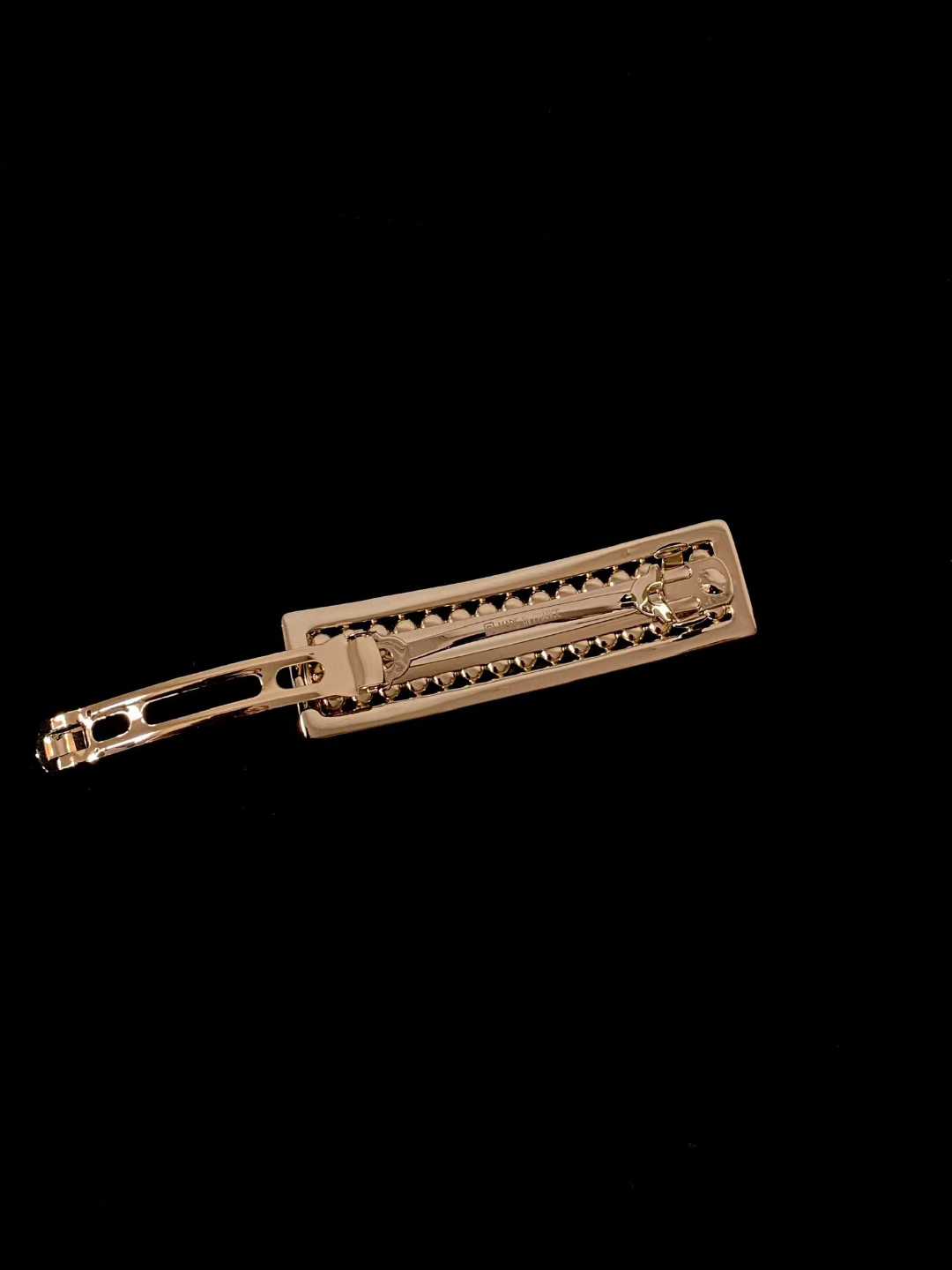 Chanel Pearl hairpin view 3
