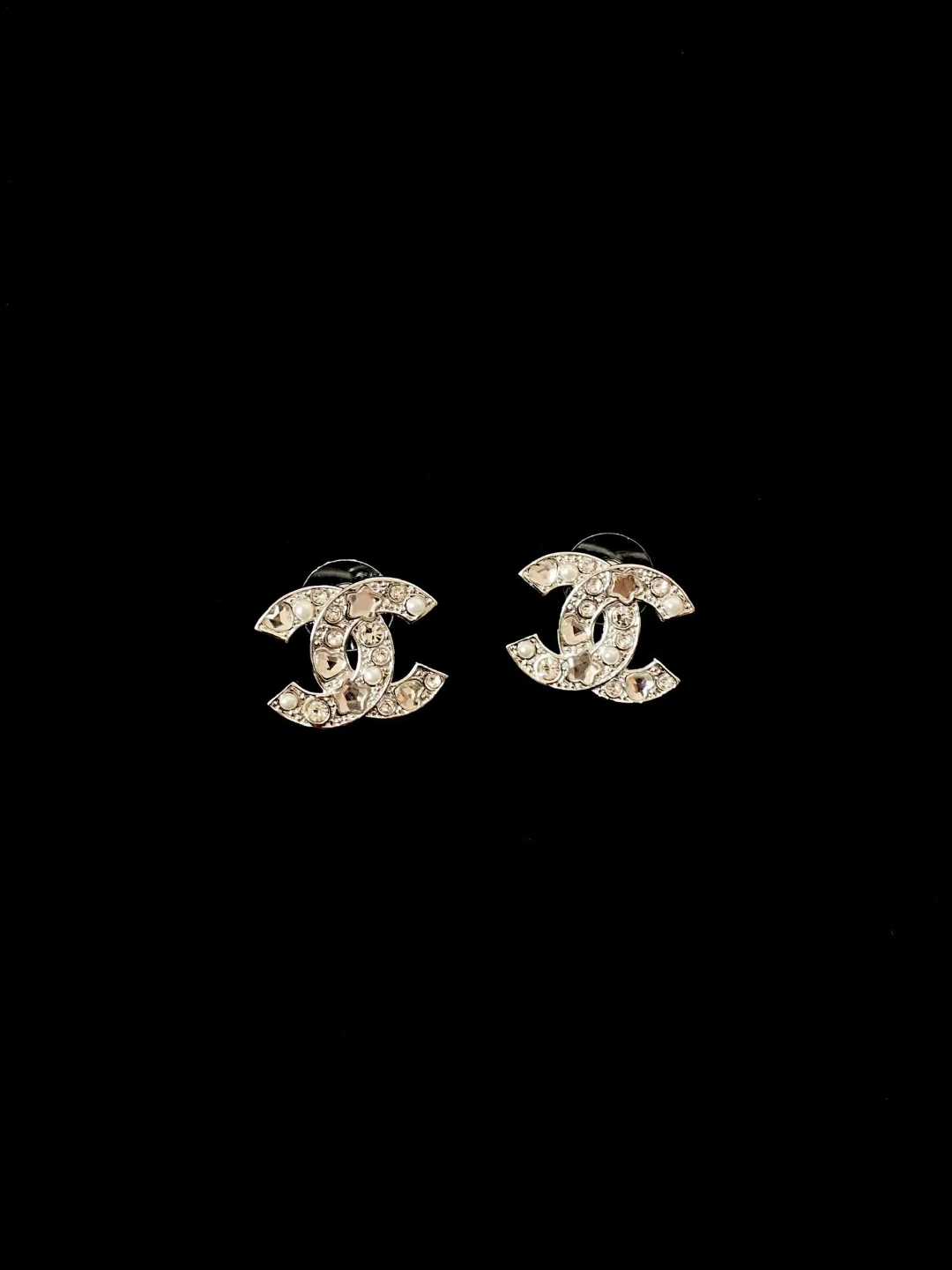 Chanel Earrings view 3