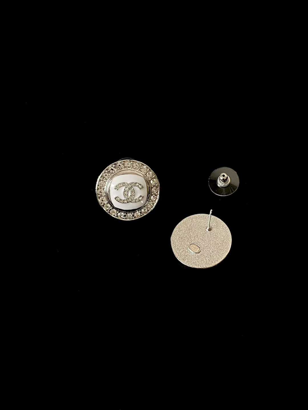 Chanel Earrings view 4