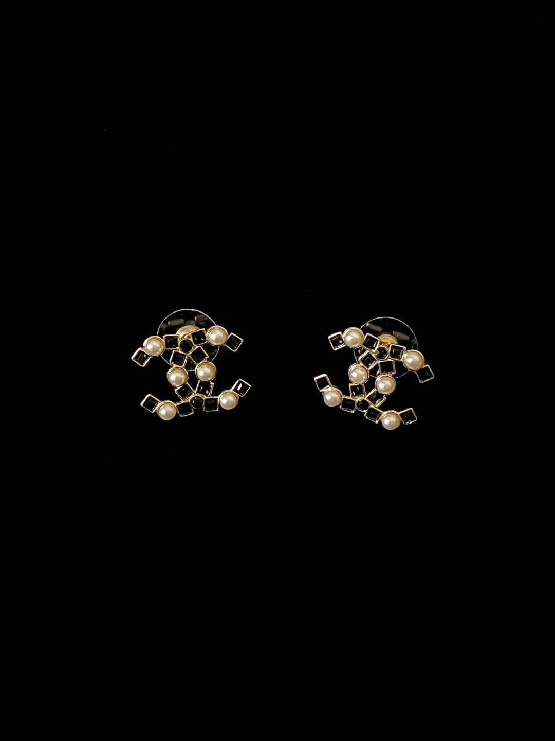 Chanel Earrings view 3