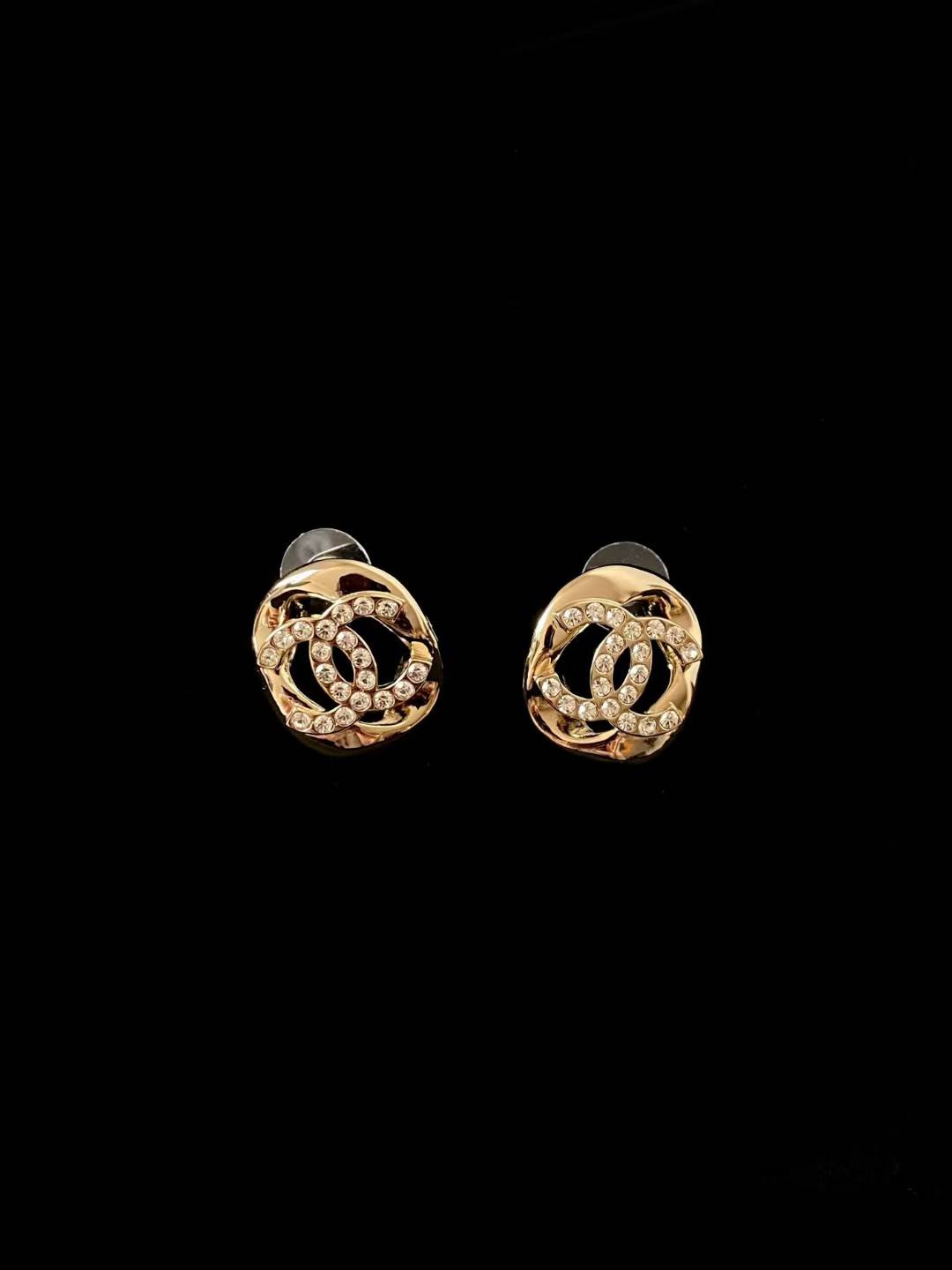Chanel Earrings view 3