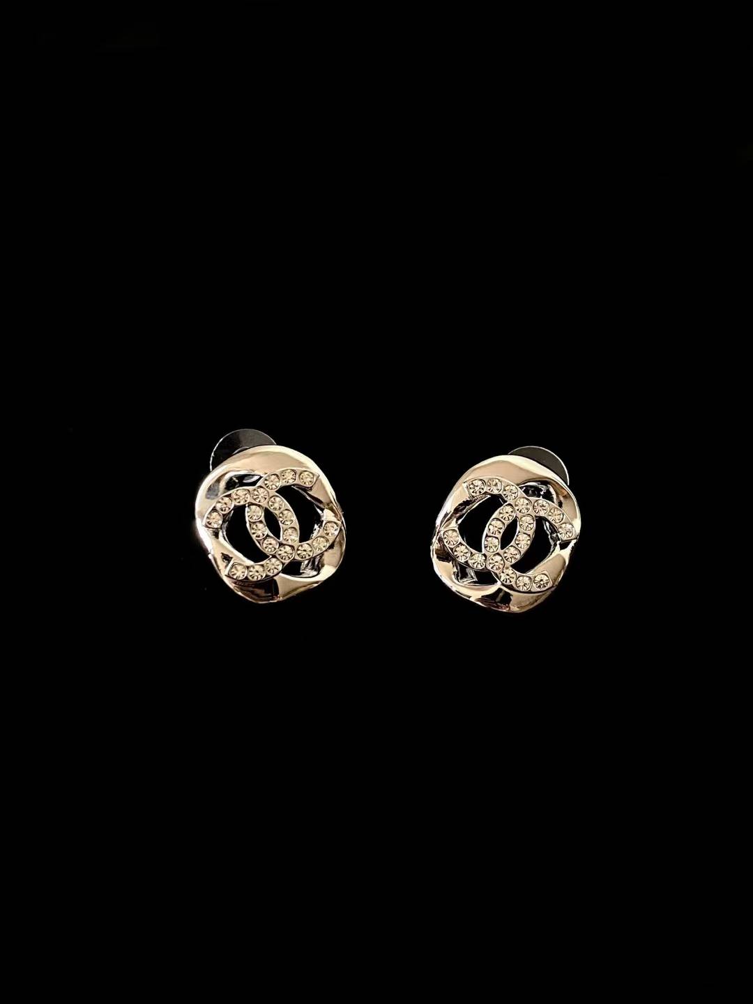 Chanel Earrings view 9