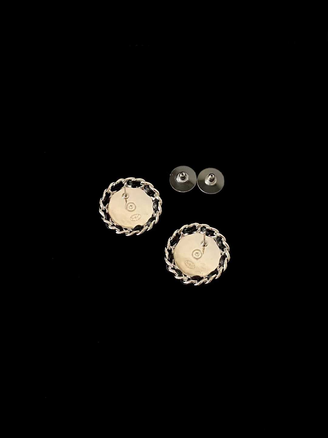 Chanel Earrings view 4