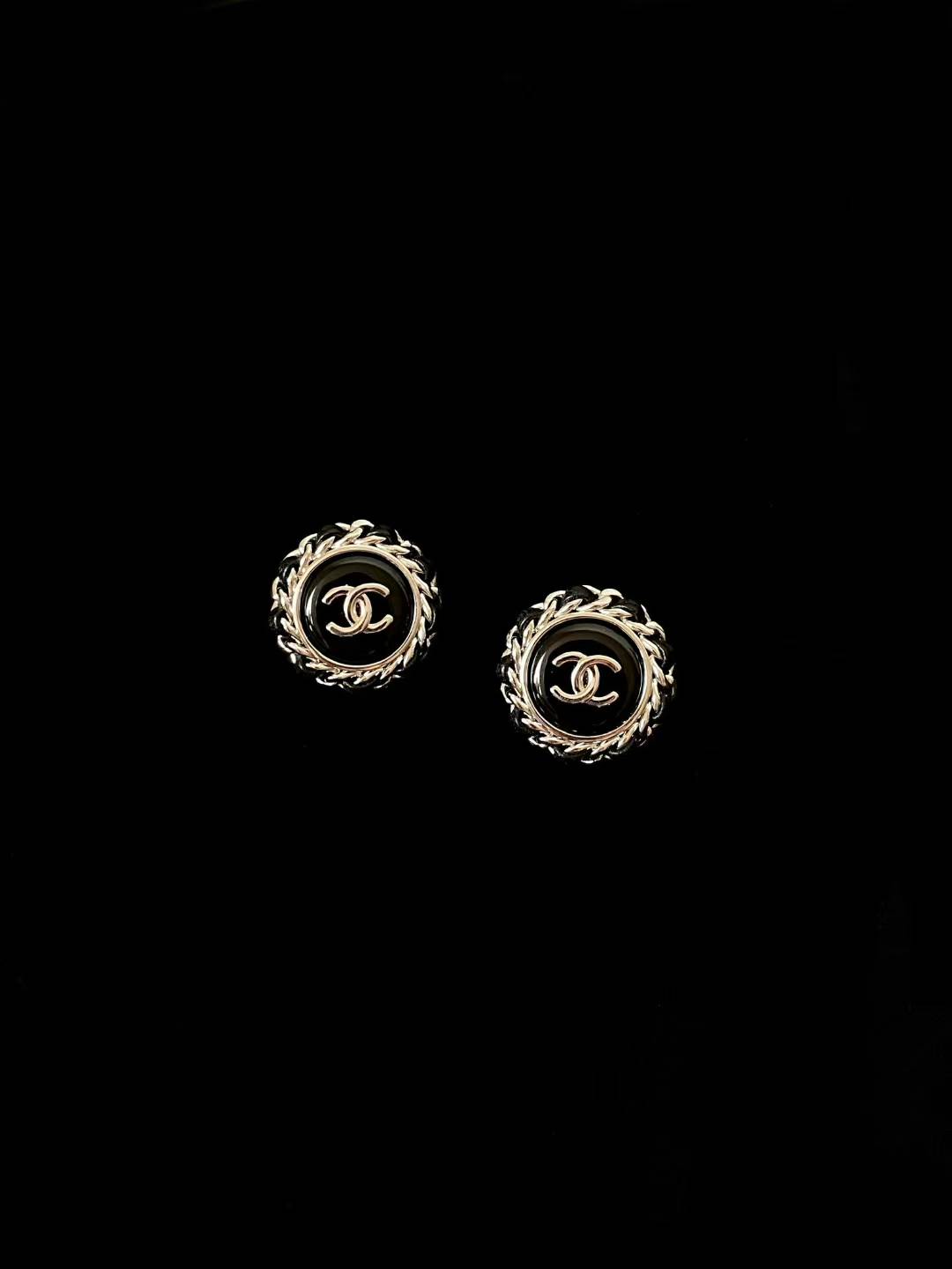 Chanel Earrings view 5