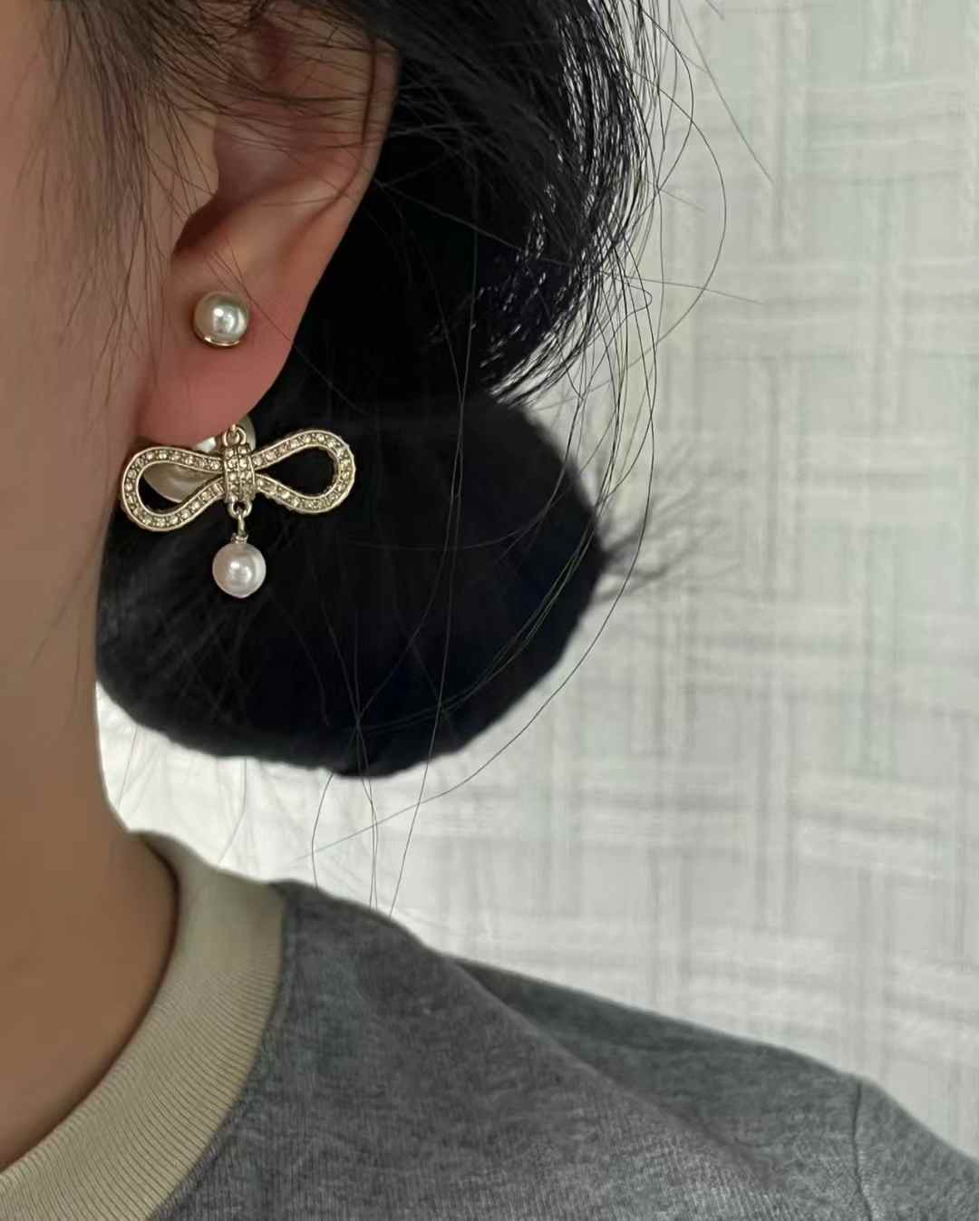 Dior Earrings view 1