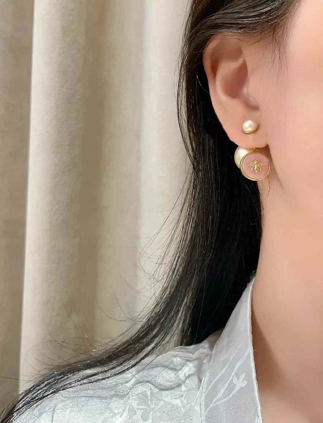 Dior Earrings view 1