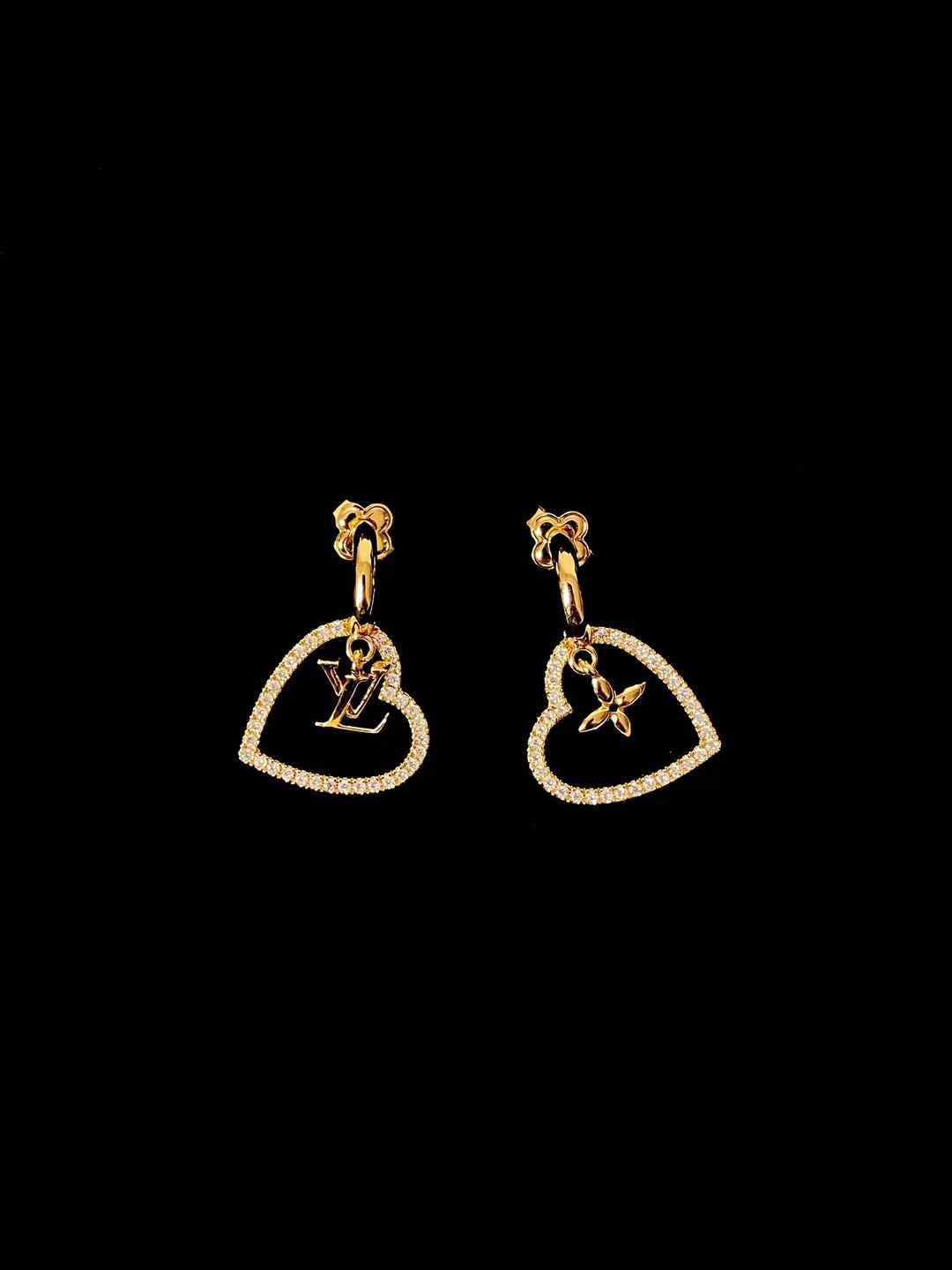 Louis Vuitton Earrings view 2