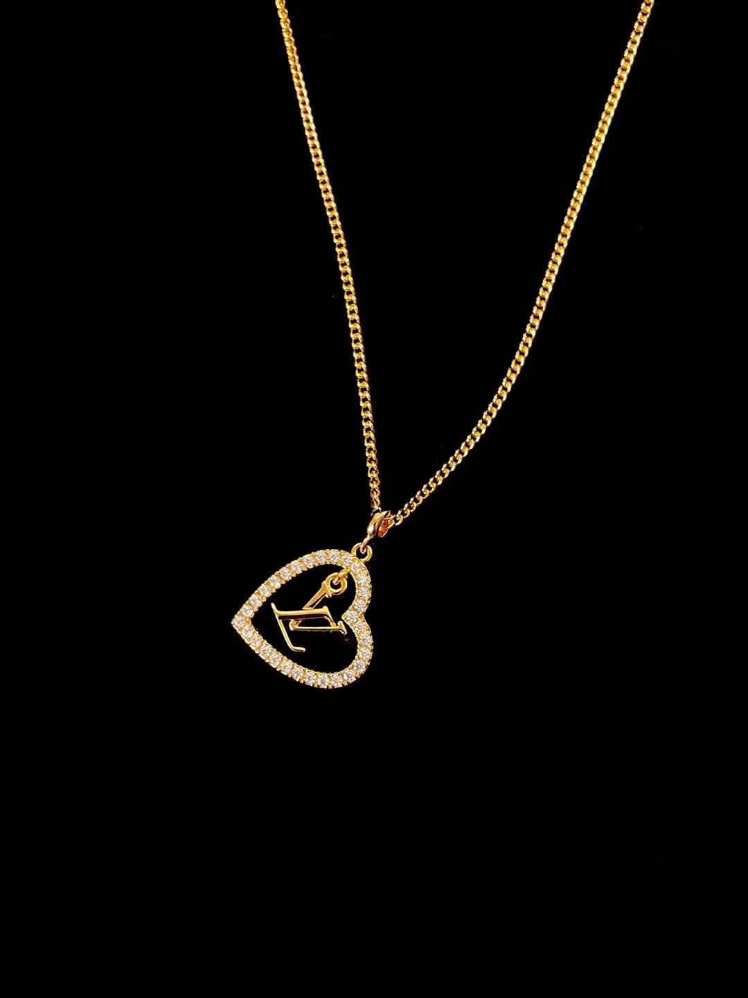 Louis Vuitton Necklace view 5
