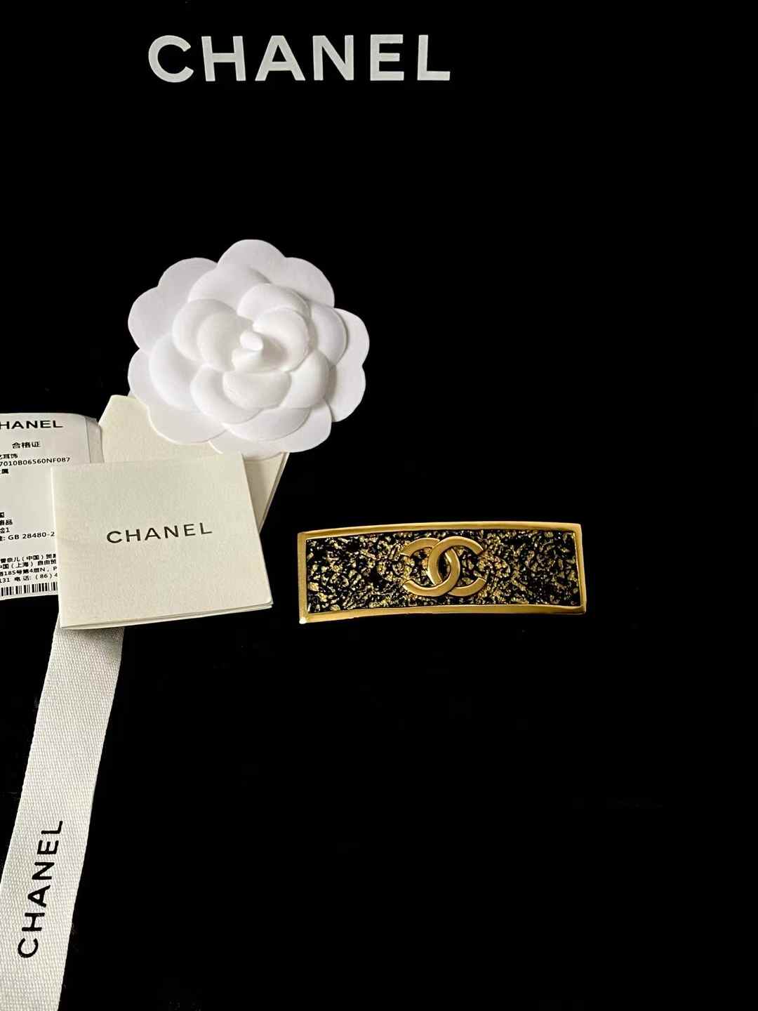 Chanel Hairpin view 6