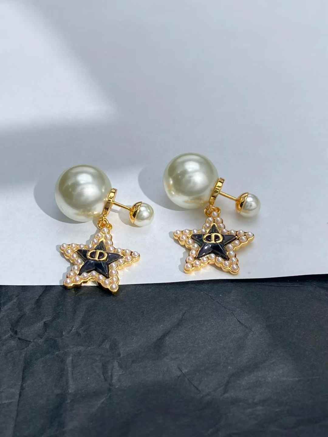 Dior Earrings view 3
