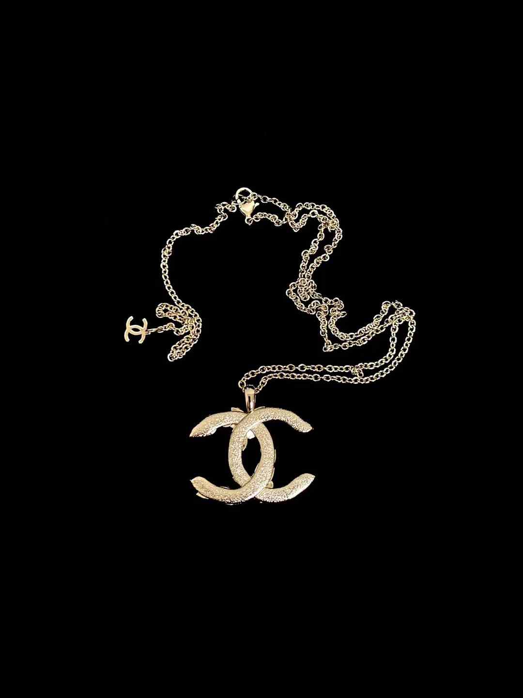 Chanel Necklace view 5