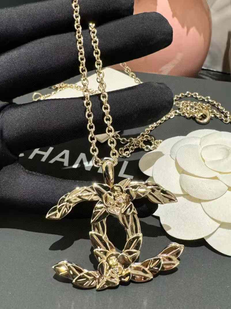Chanel Necklace view 8