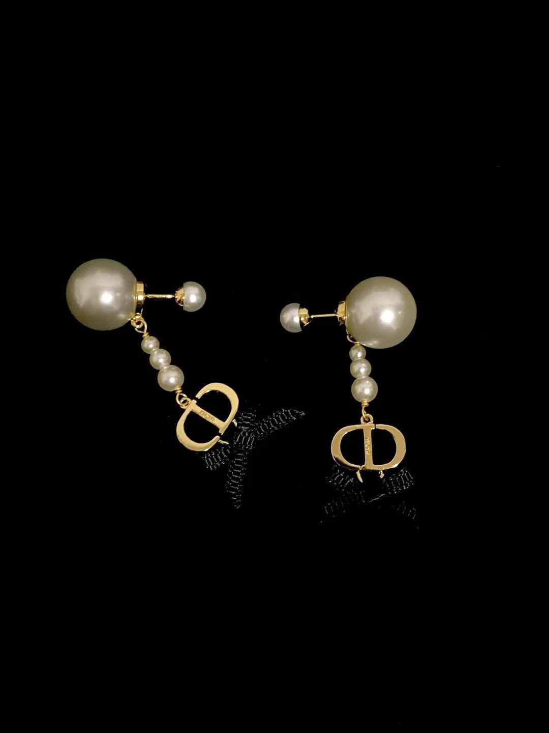 Dior Earrings view 5