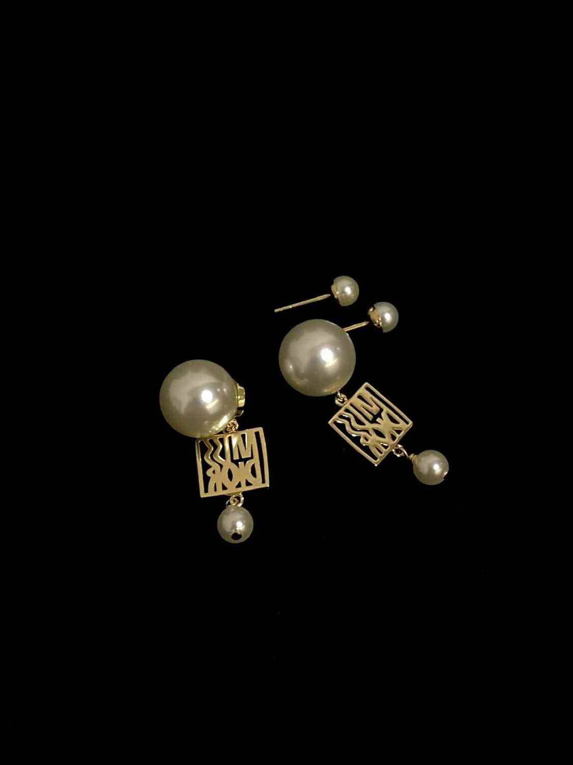 Dior Earrings view 3