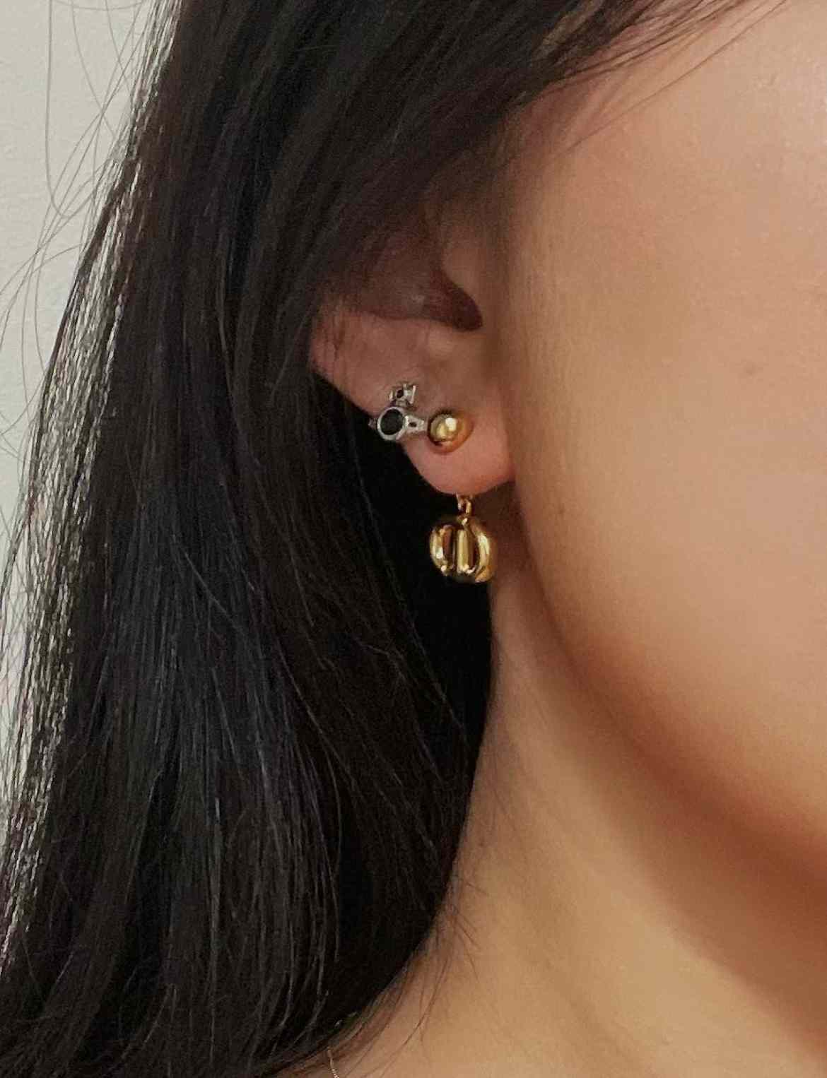 Dior Earrings view 1