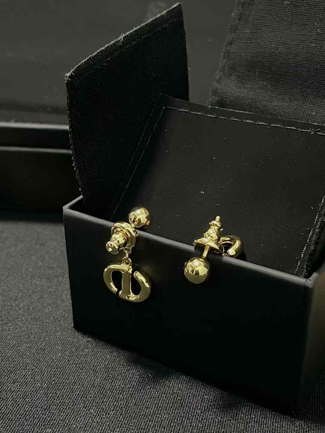 Dior Earrings view 5