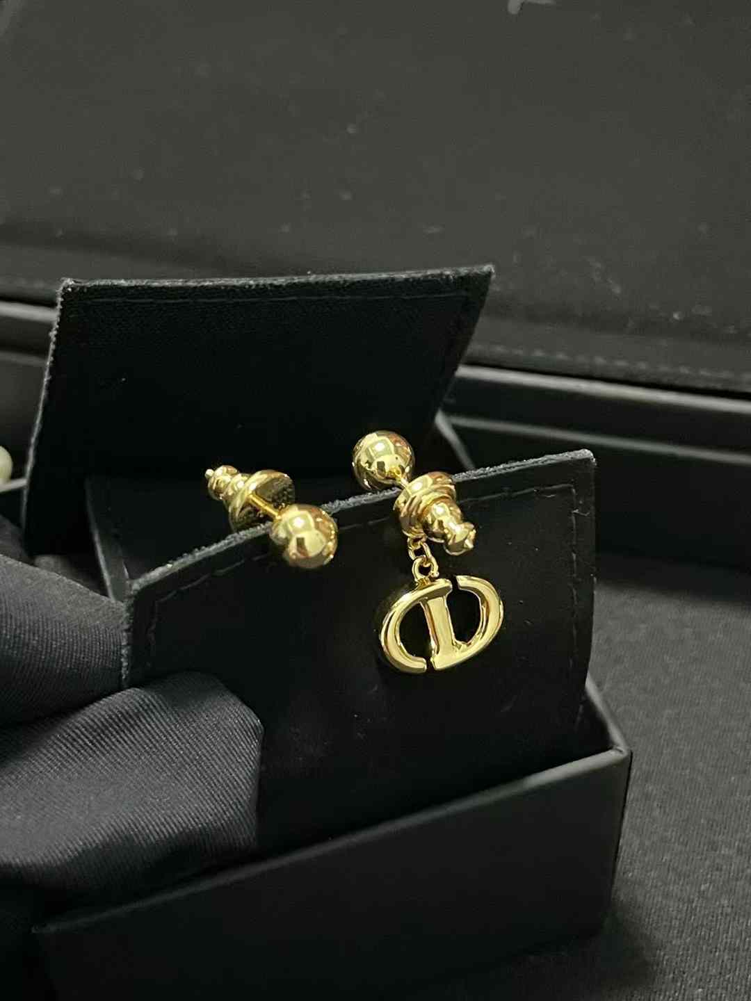 Dior Earrings view 8