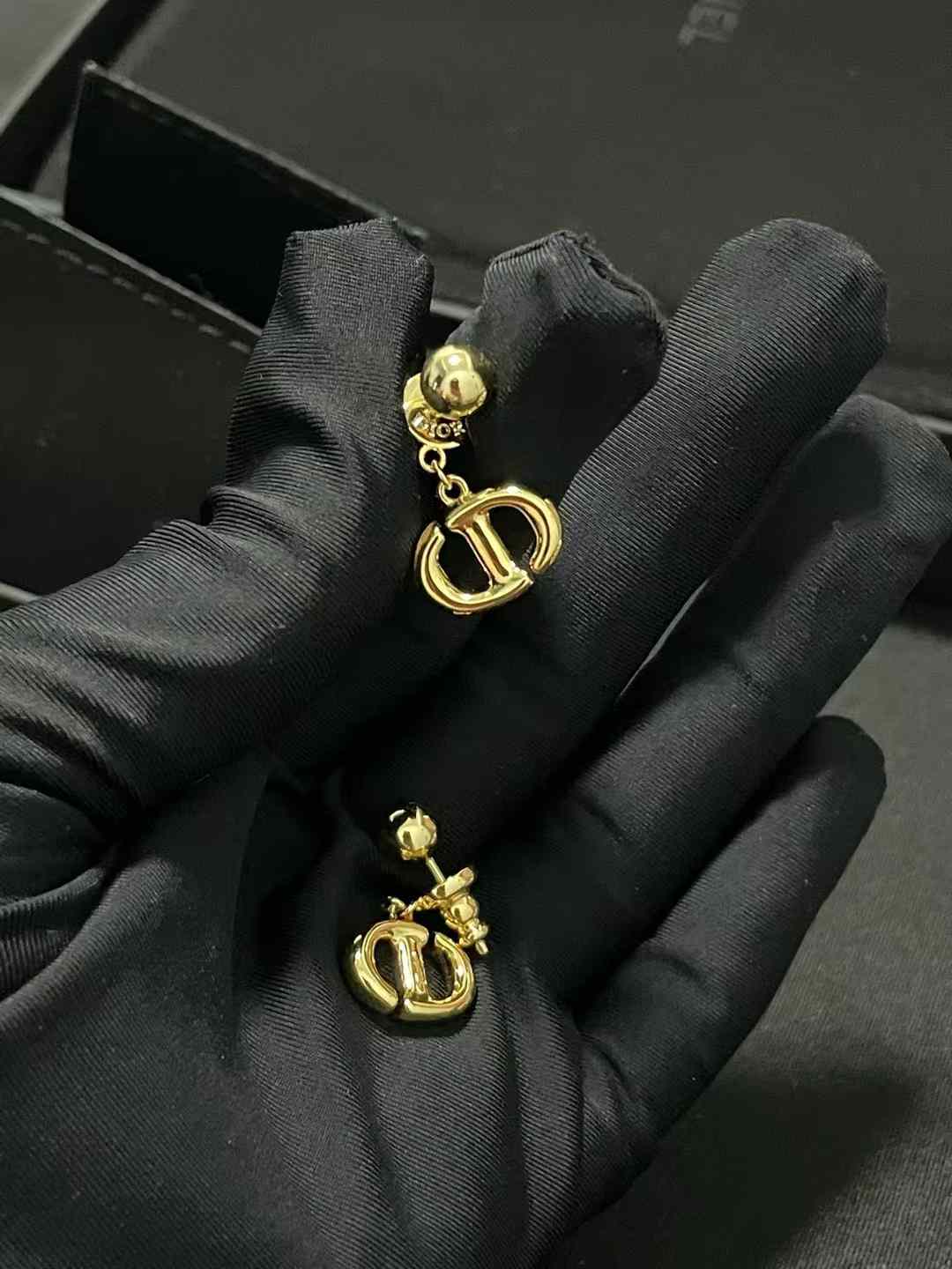 Dior Earrings view 9