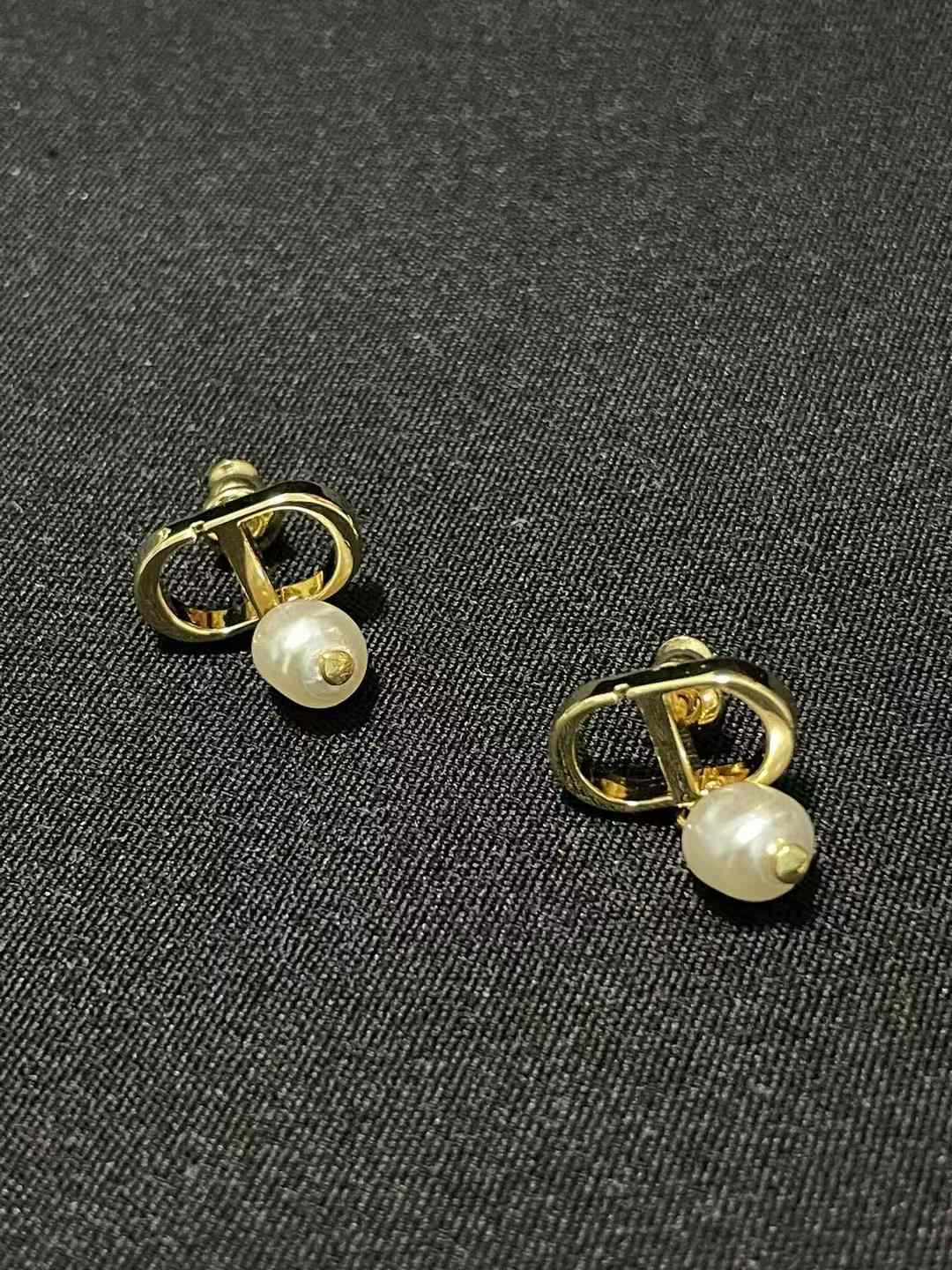 Dior Earrings view 6
