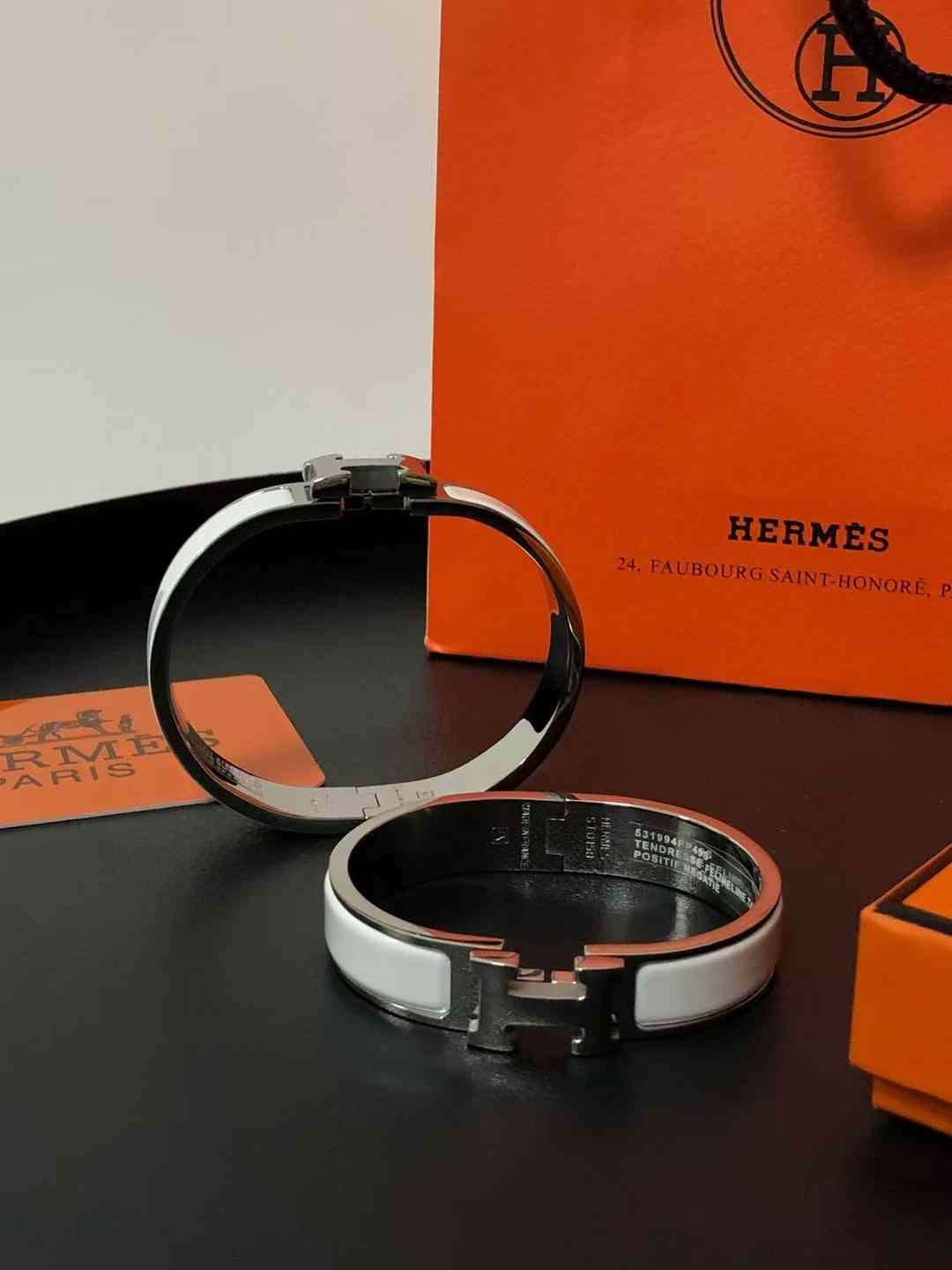 Hermès Bracelet view 2
