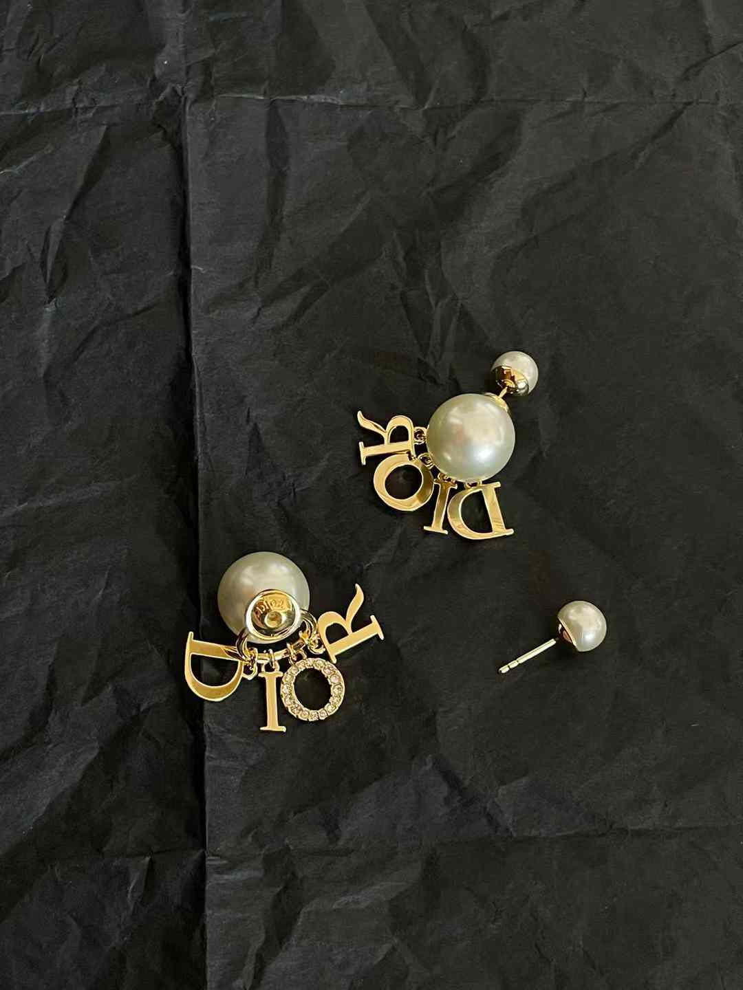 Dior Earrings view 4