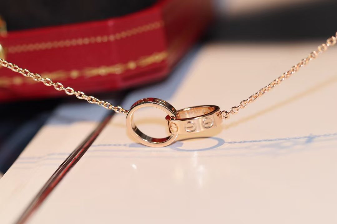 Cartier classic double-ring diamond-free necklace view 3