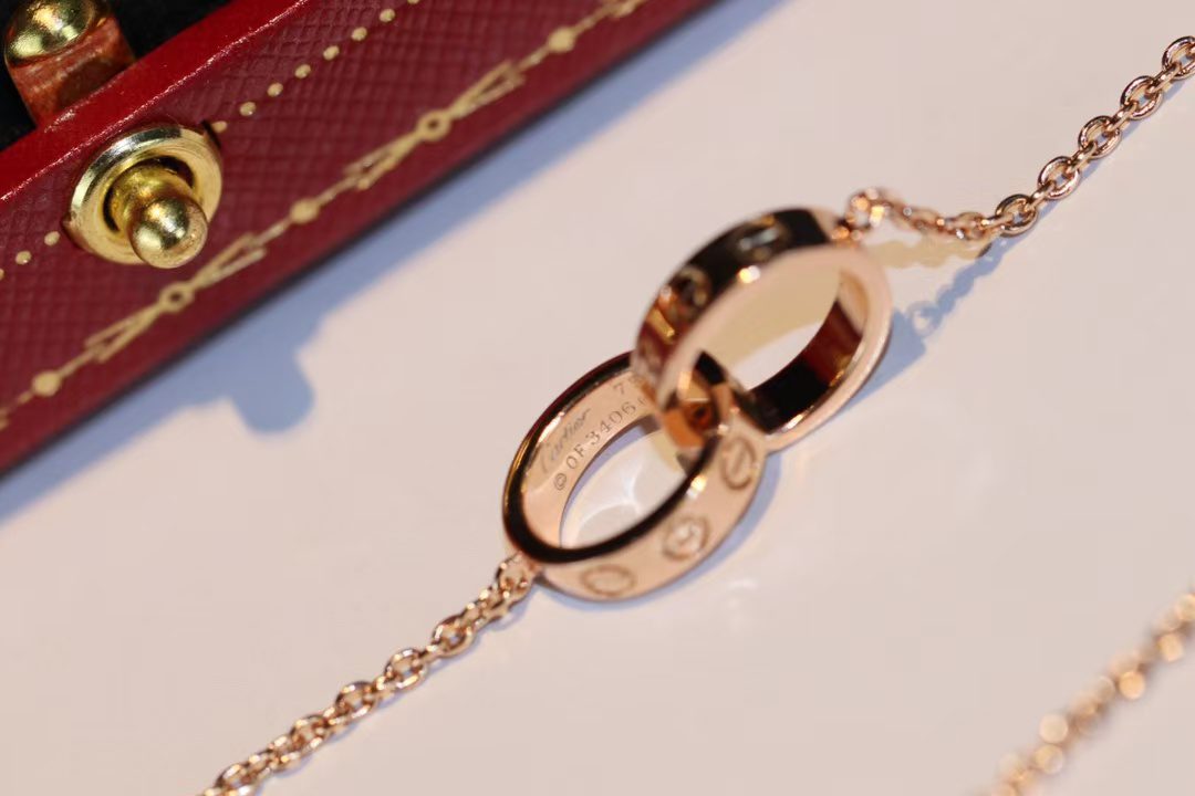 Cartier classic double-ring diamond-free necklace view 5
