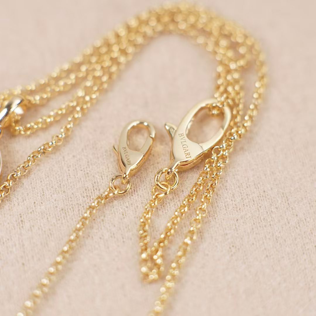Bvlgari Necklace view 8