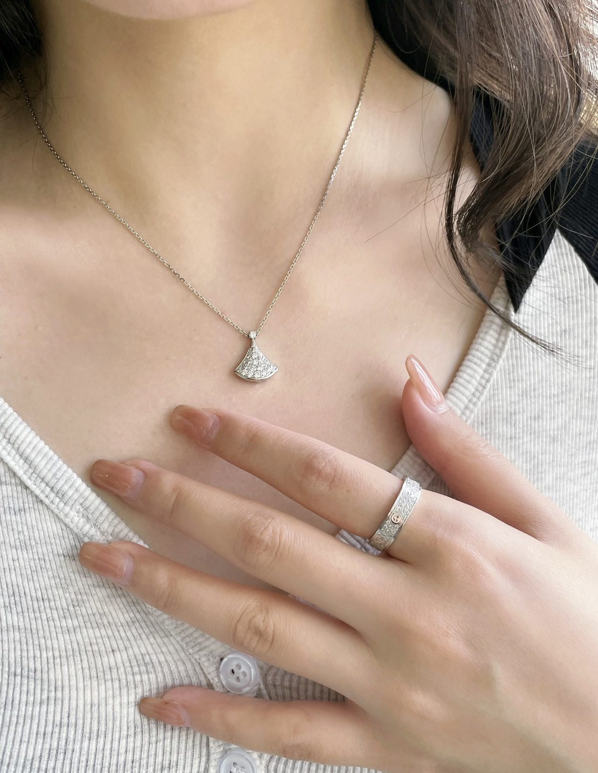 Bvlgari DIVAS DREAM Necklace view 1