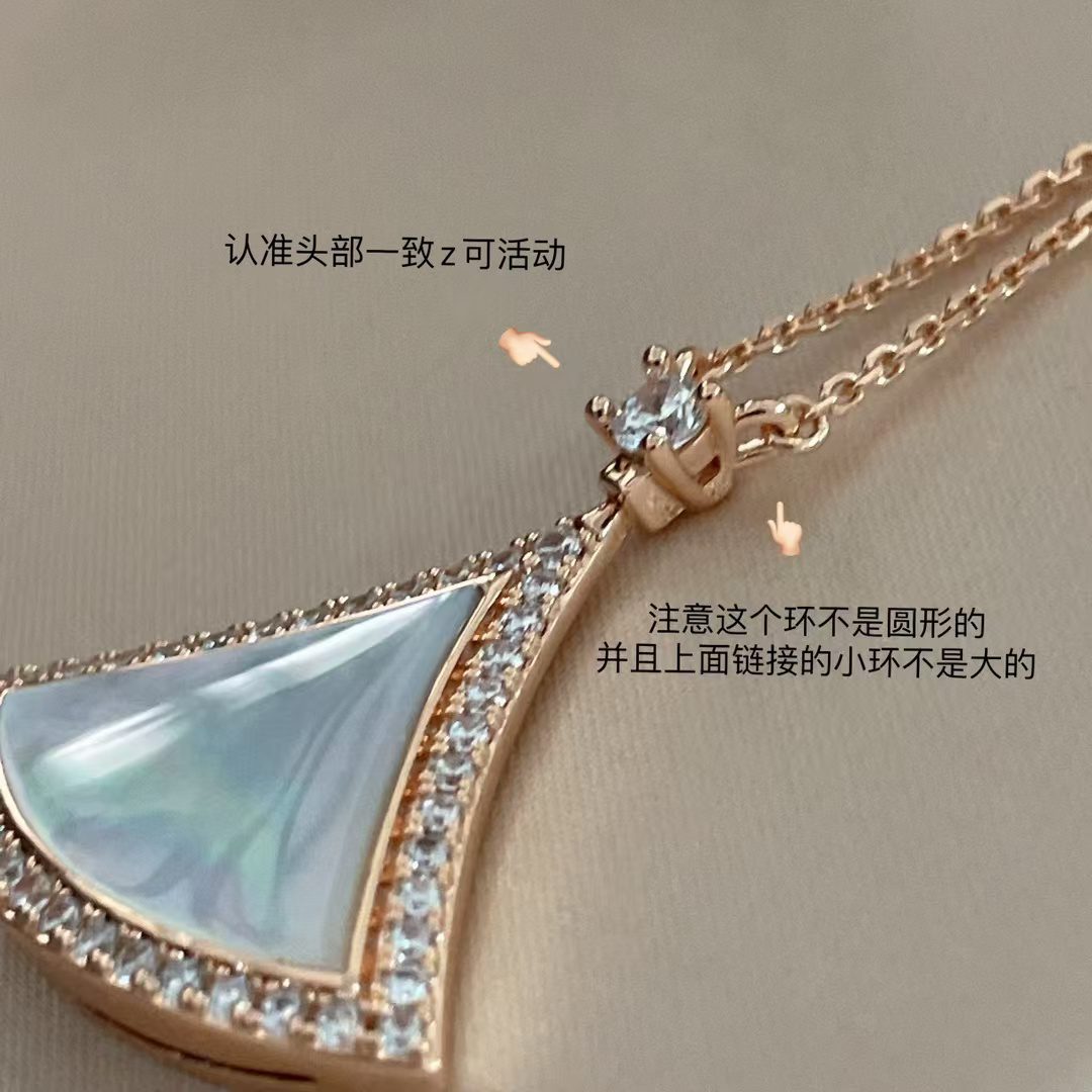 Bvlgari DIVAS DREAM Necklace view 5
