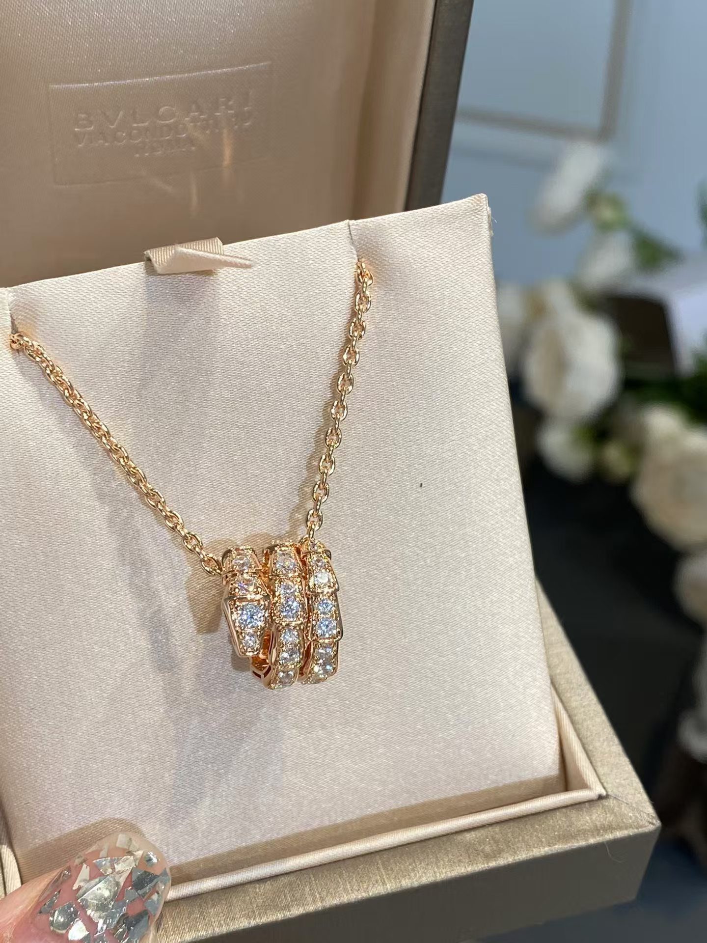 Bvlgari SERPNTI VIPER Necklace view 2