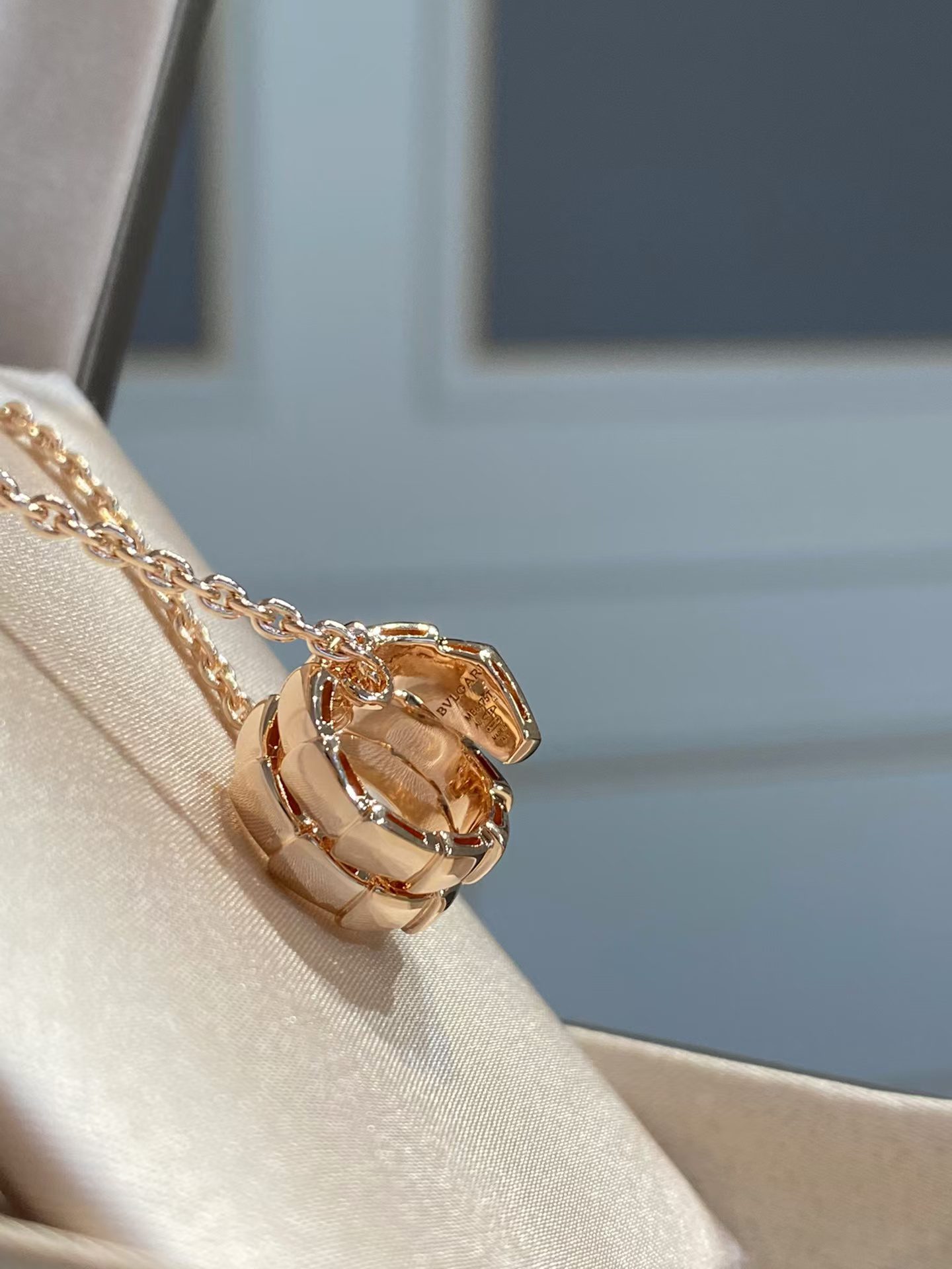 Bvlgari SERPNTI VIPER Necklace view 4