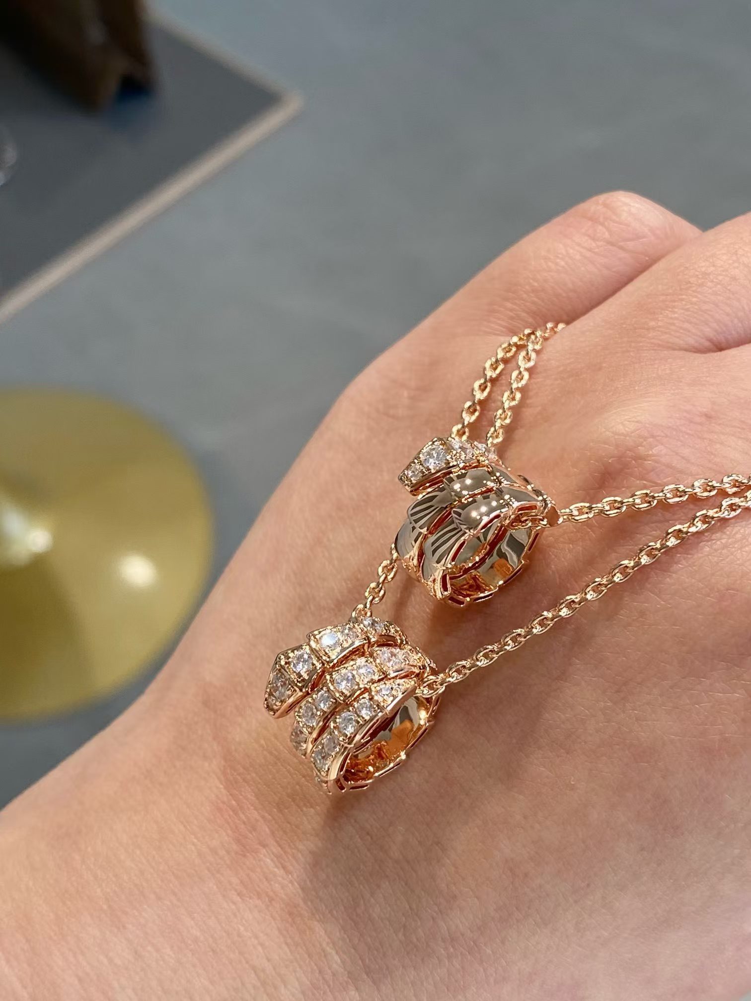 Bvlgari SERPNTI VIPER Necklace view 5