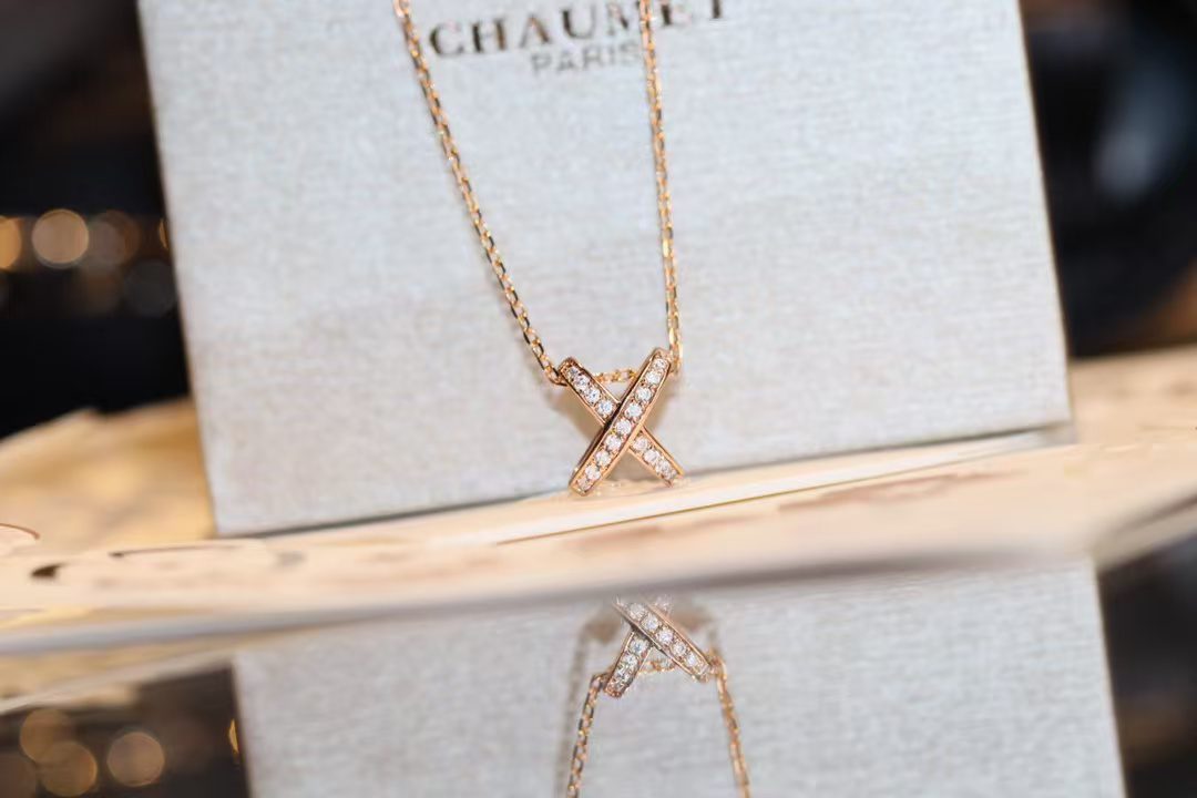 Chaumet JEUX DE LIENS Necklace view 3