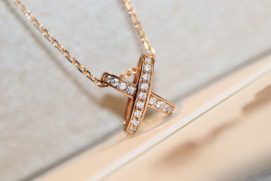 Chaumet JEUX DE LIENS Necklace view 5