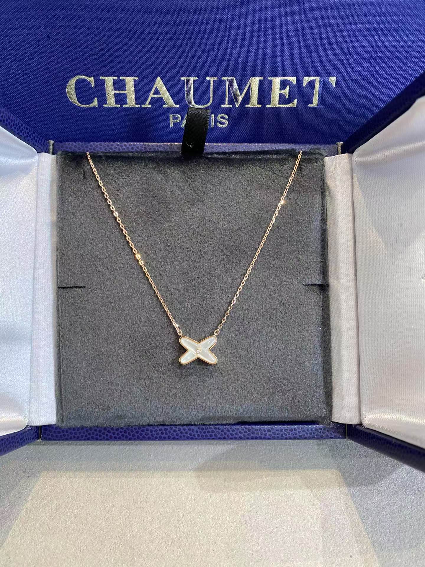 Chaumet JEUX DE LIENS Necklace view 2