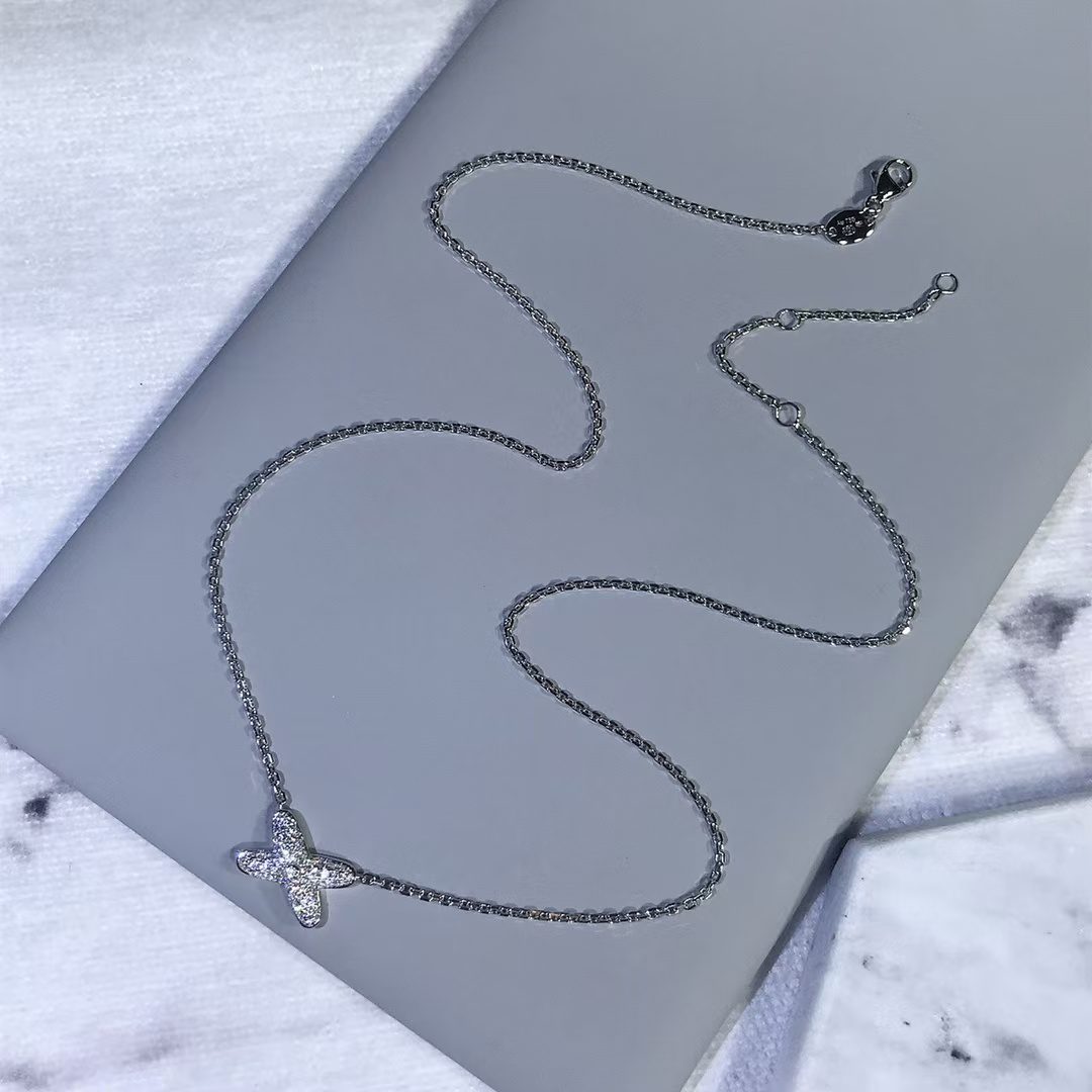 Chaumet JEUX DE LIENS Necklace view 10