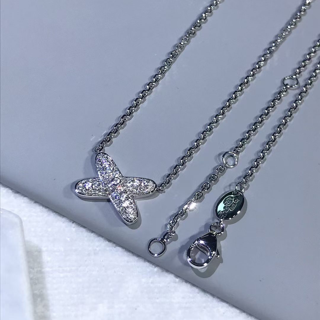 Chaumet JEUX DE LIENS Necklace view 3