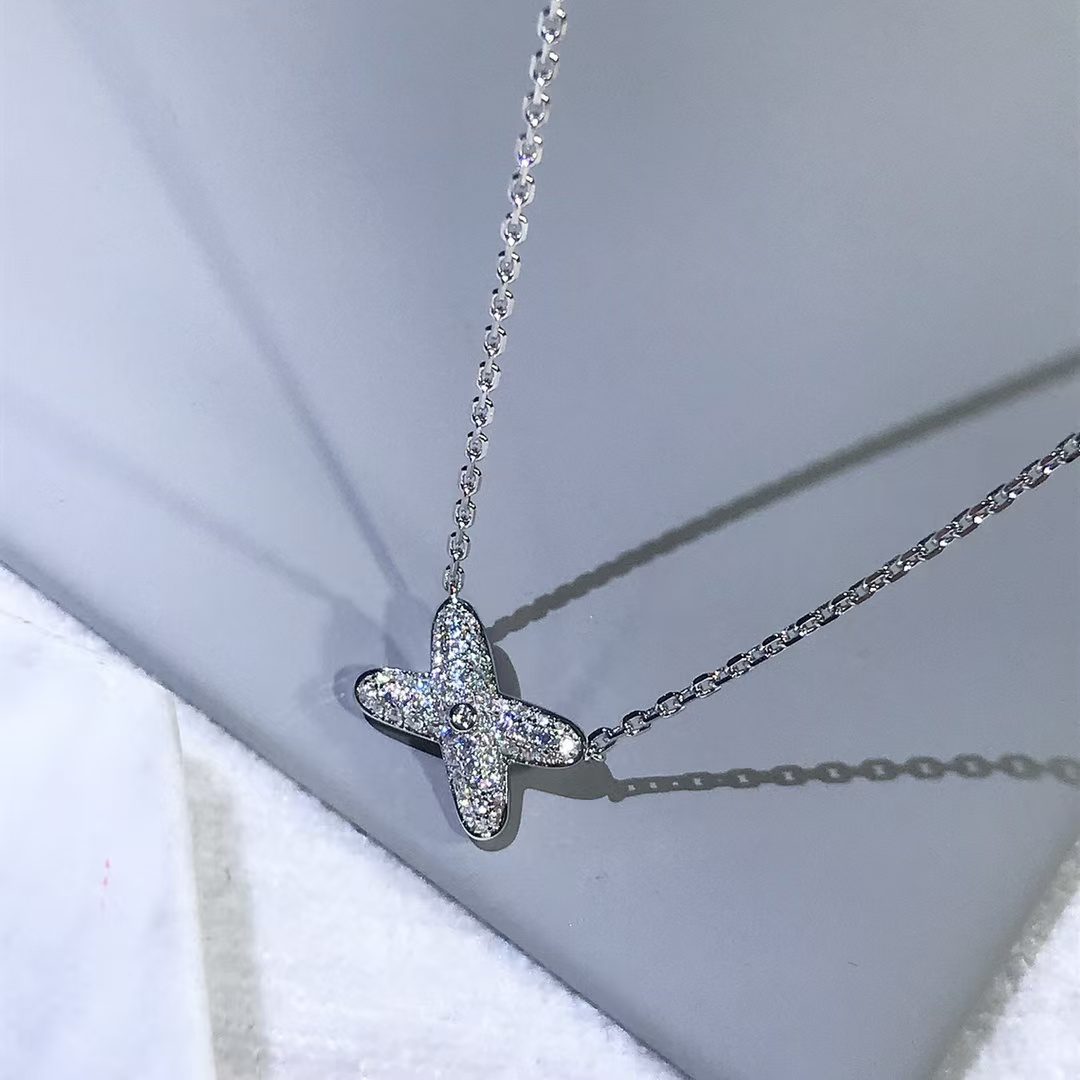 Chaumet JEUX DE LIENS Necklace view 4