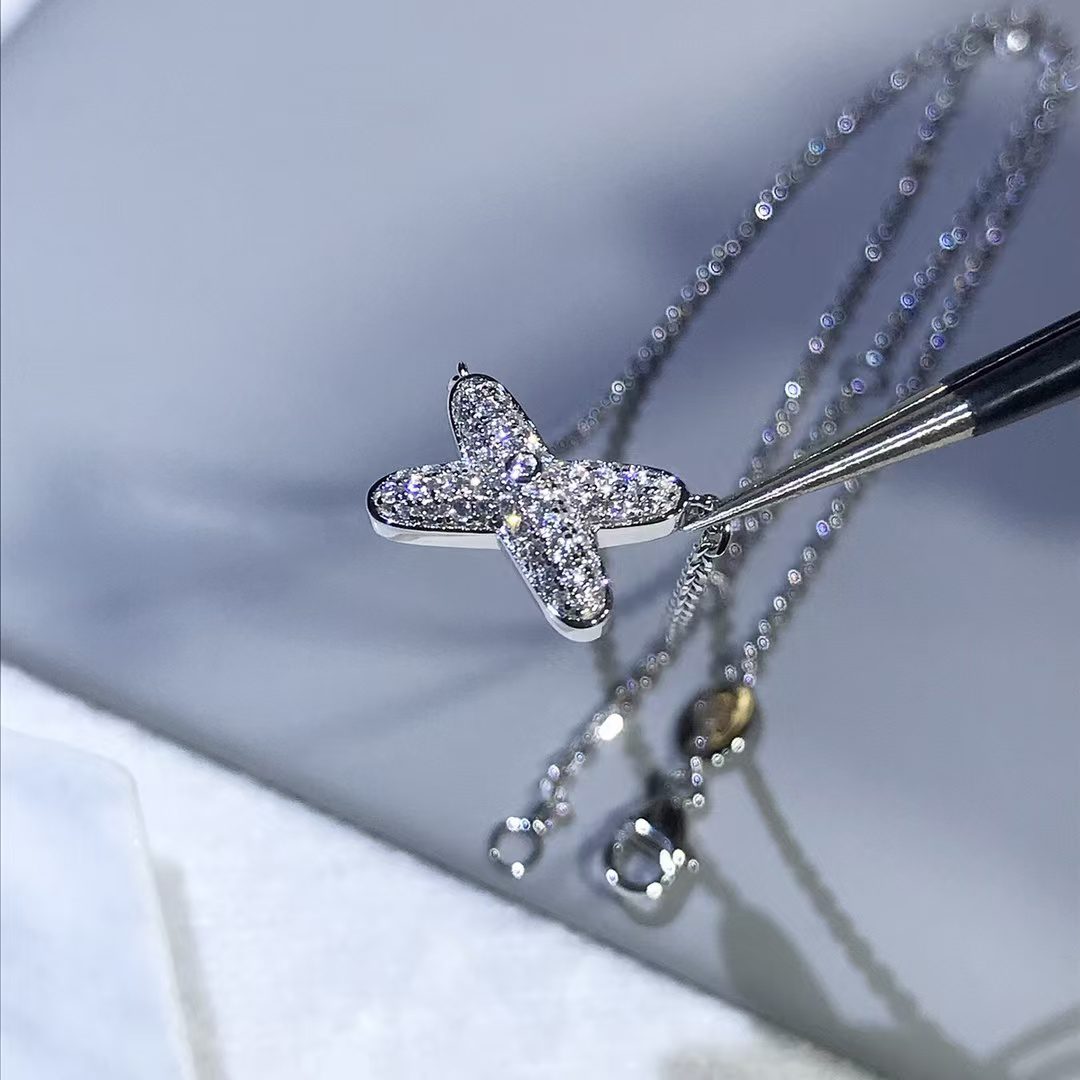 Chaumet JEUX DE LIENS Necklace view 8