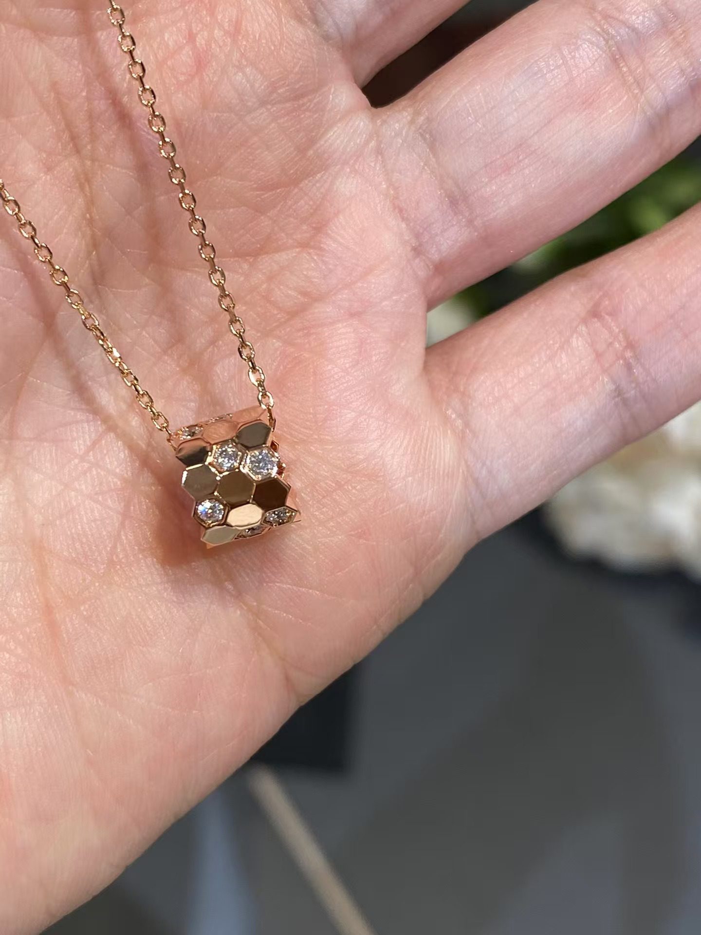 Chaumet BEE MY LOVE Necklace view 3