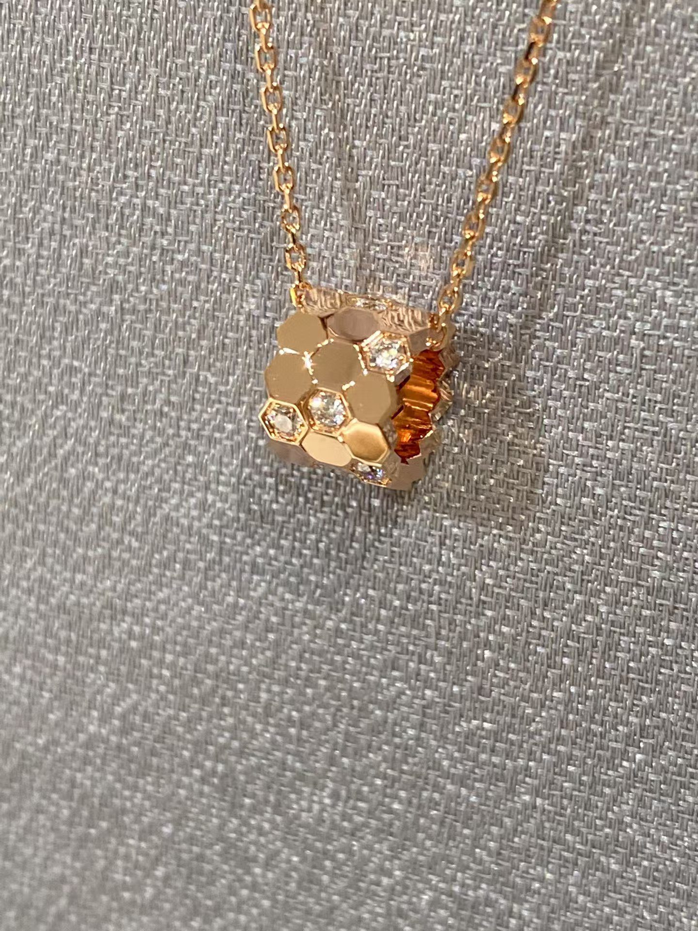 Chaumet BEE MY LOVE Necklace view 7