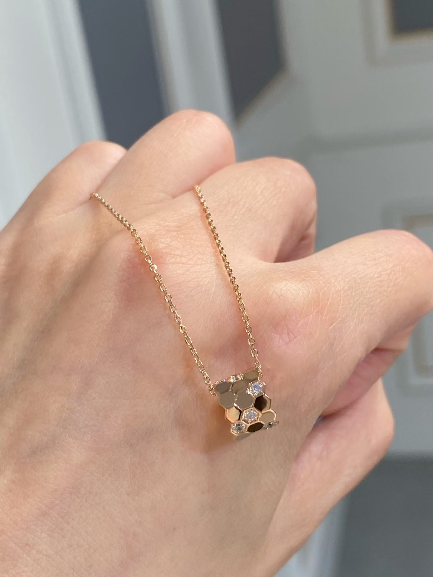 Chaumet BEE MY LOVE Necklace view 9