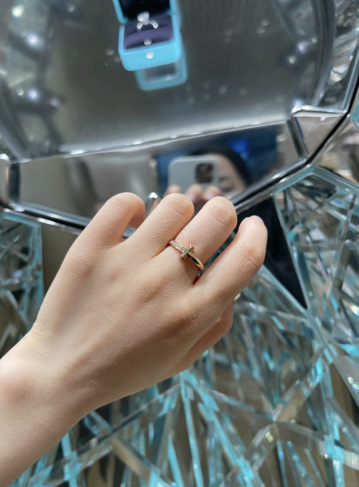 Tiffany & Co. T-Series Ring T1 view 1