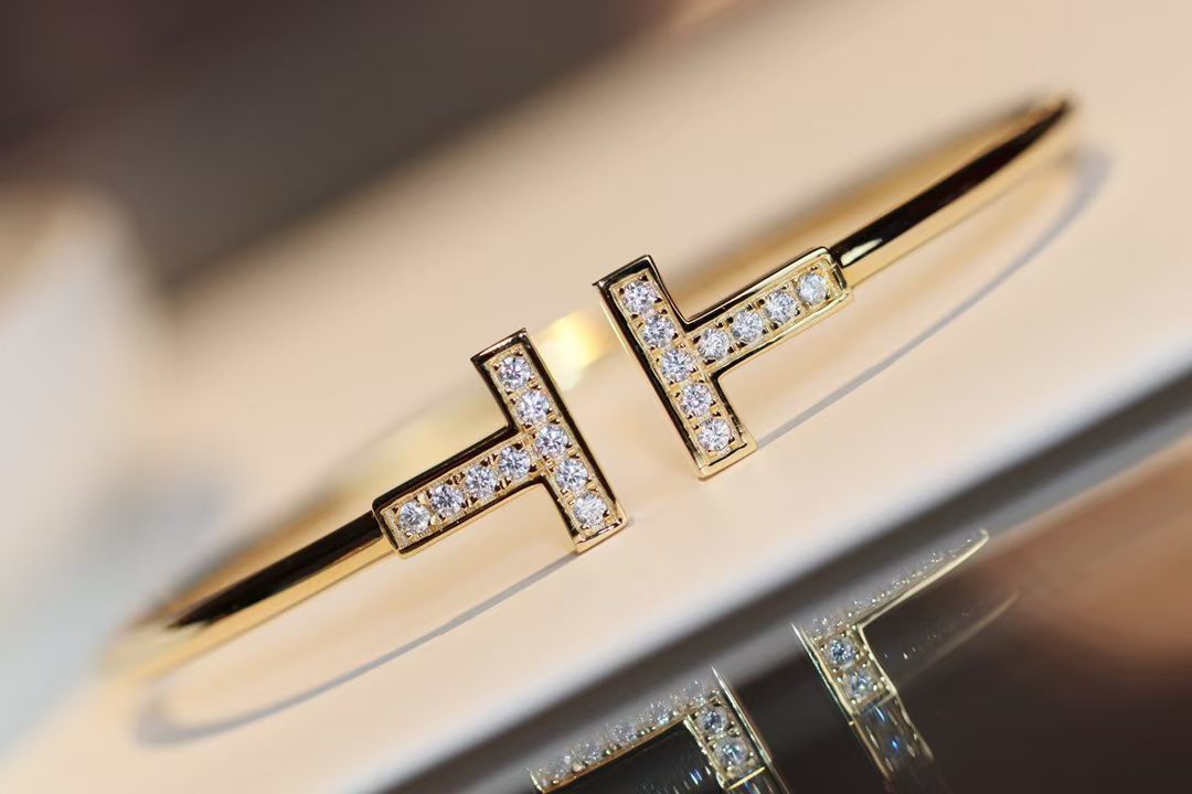 Tiffany & Co. T series bracelet view 3