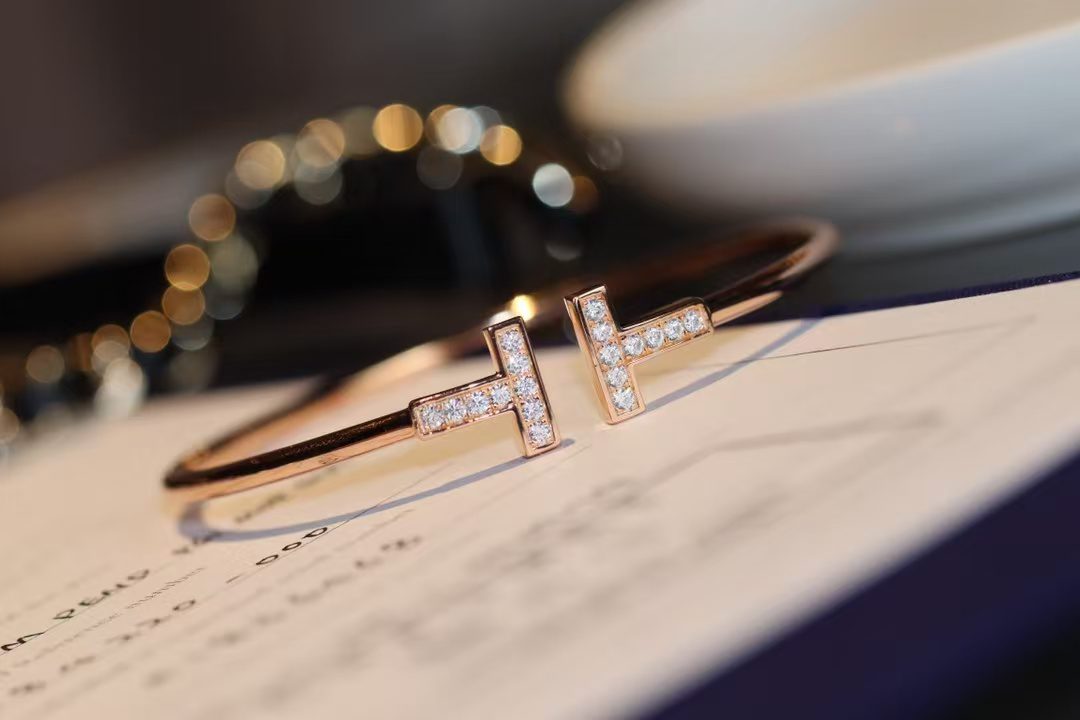 Tiffany & Co. T series bracelet view 9