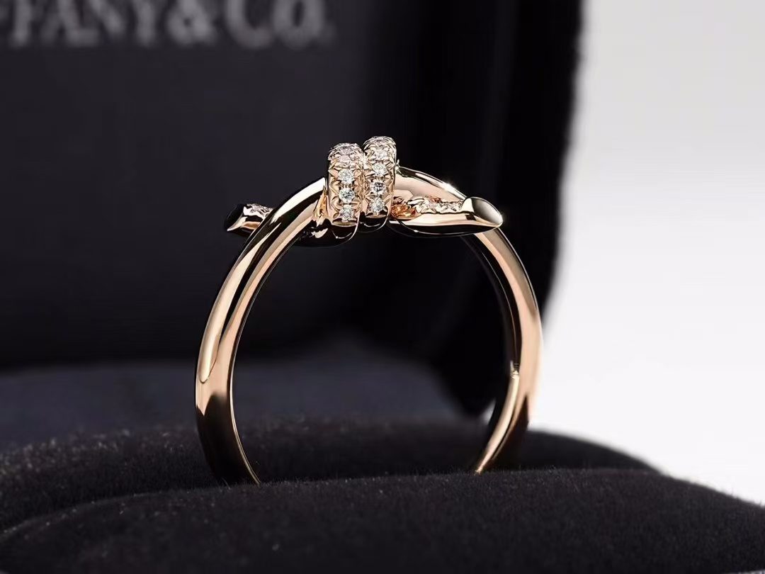 Tiffany & Co. knot Ring view 4